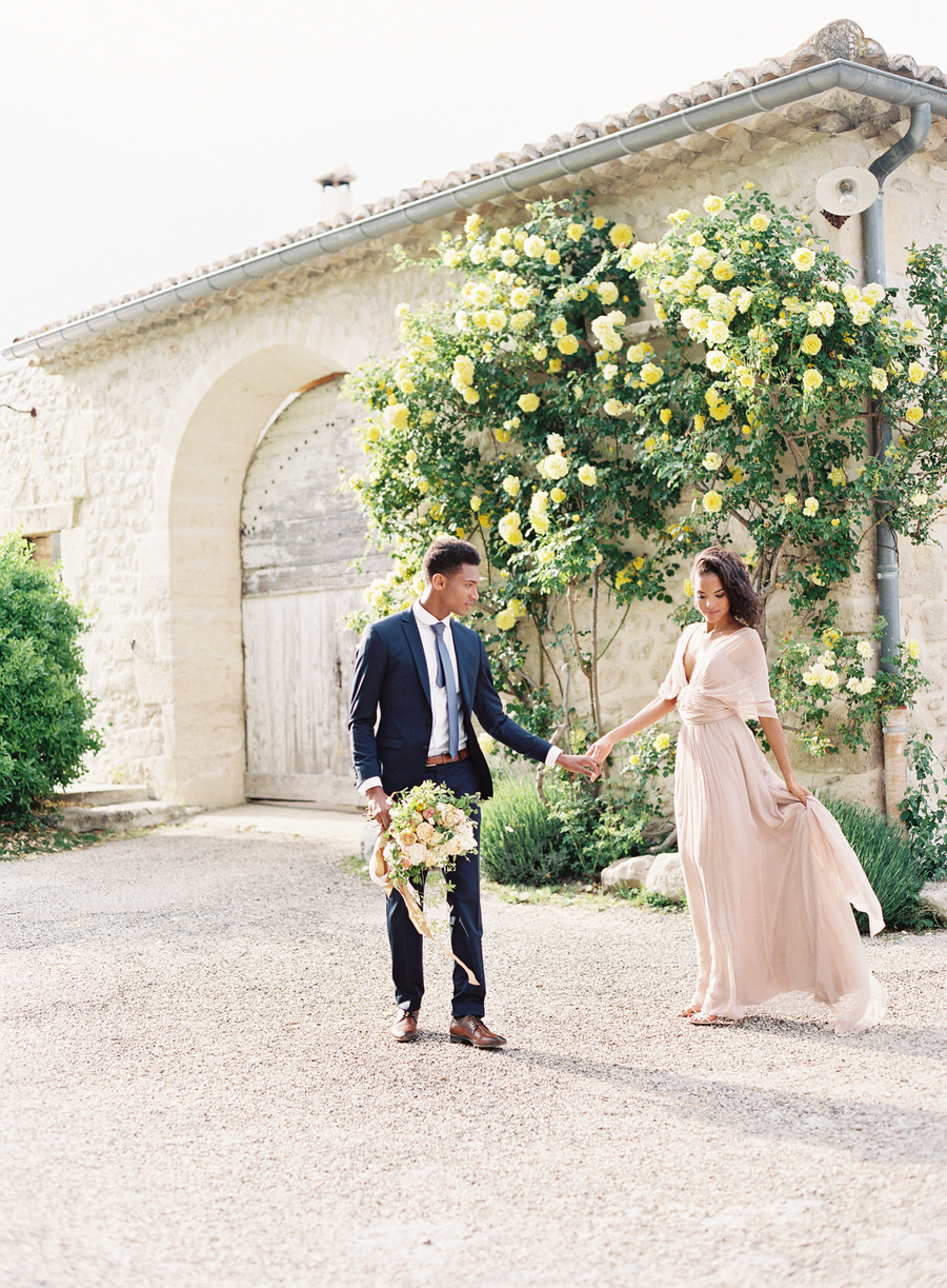 Blush and Navy Wedding Inspiration in Provence by Les Anagnou Photographers