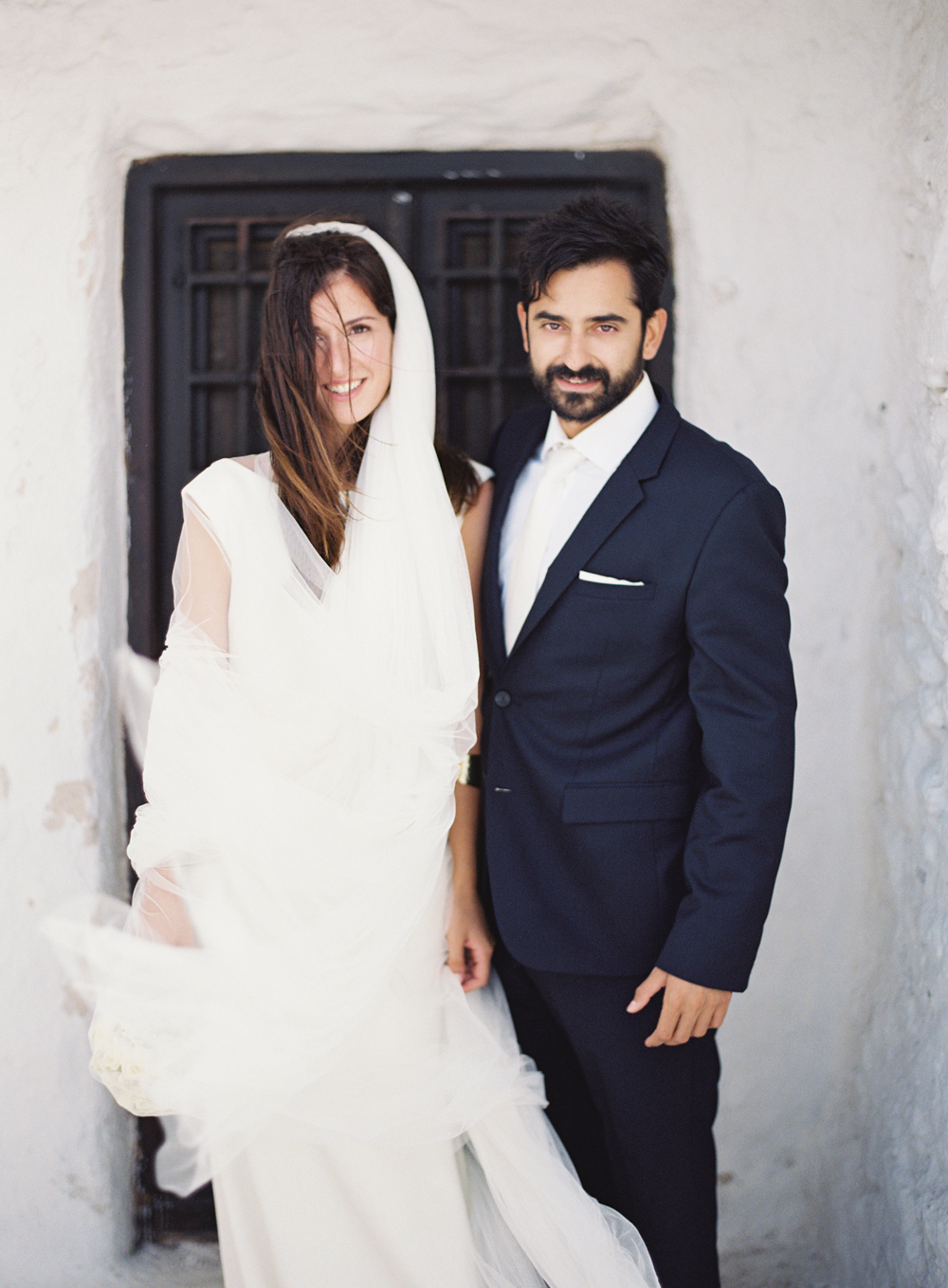 Mykonos wedding inspiration - Greek wedding photographers Les Anagnou - Greece wedding photographers