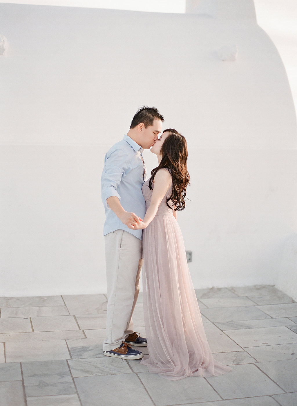 Santorini Honeymoon Session with Organic Effortless Style | Les Anagnou fine art film wedding photographers in Greece 21