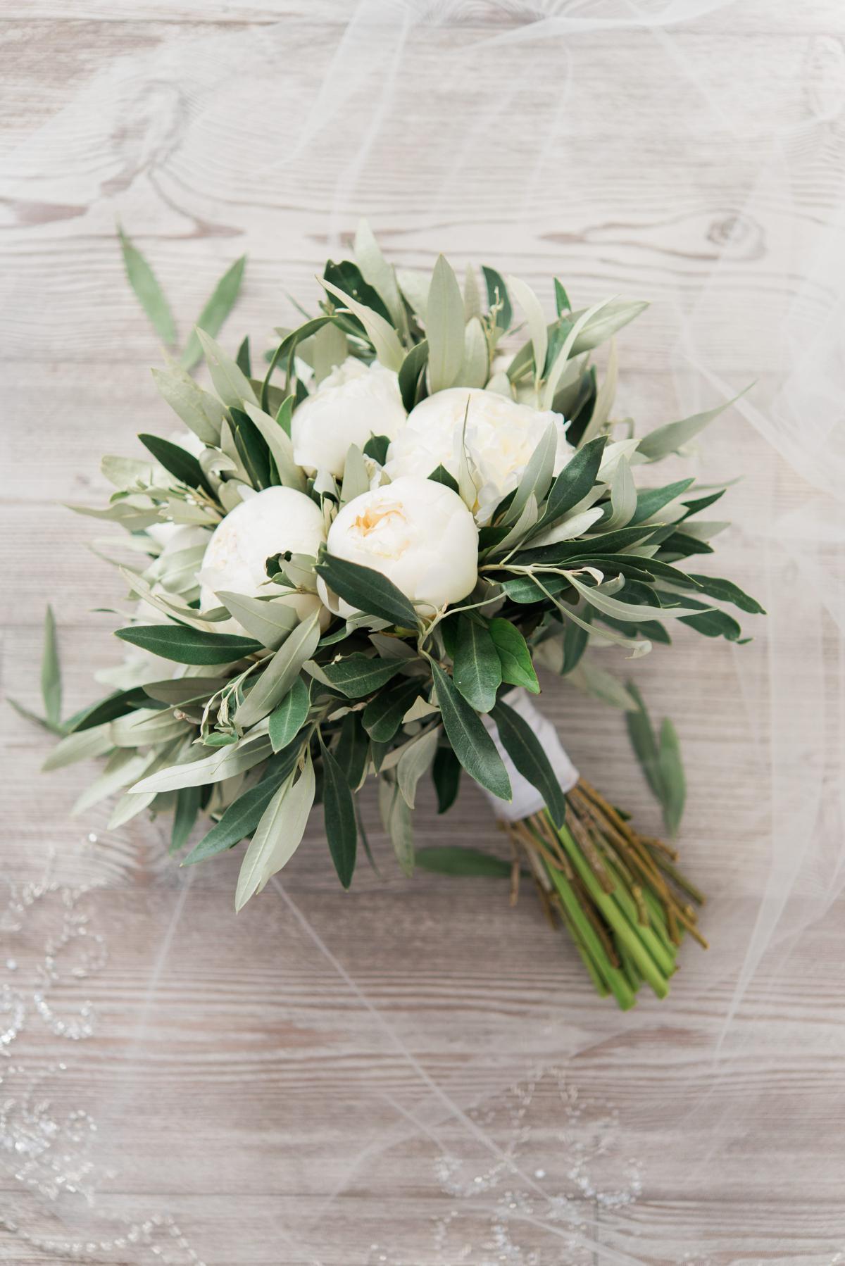 Bridal bouquet by Betty Flowers Santorini