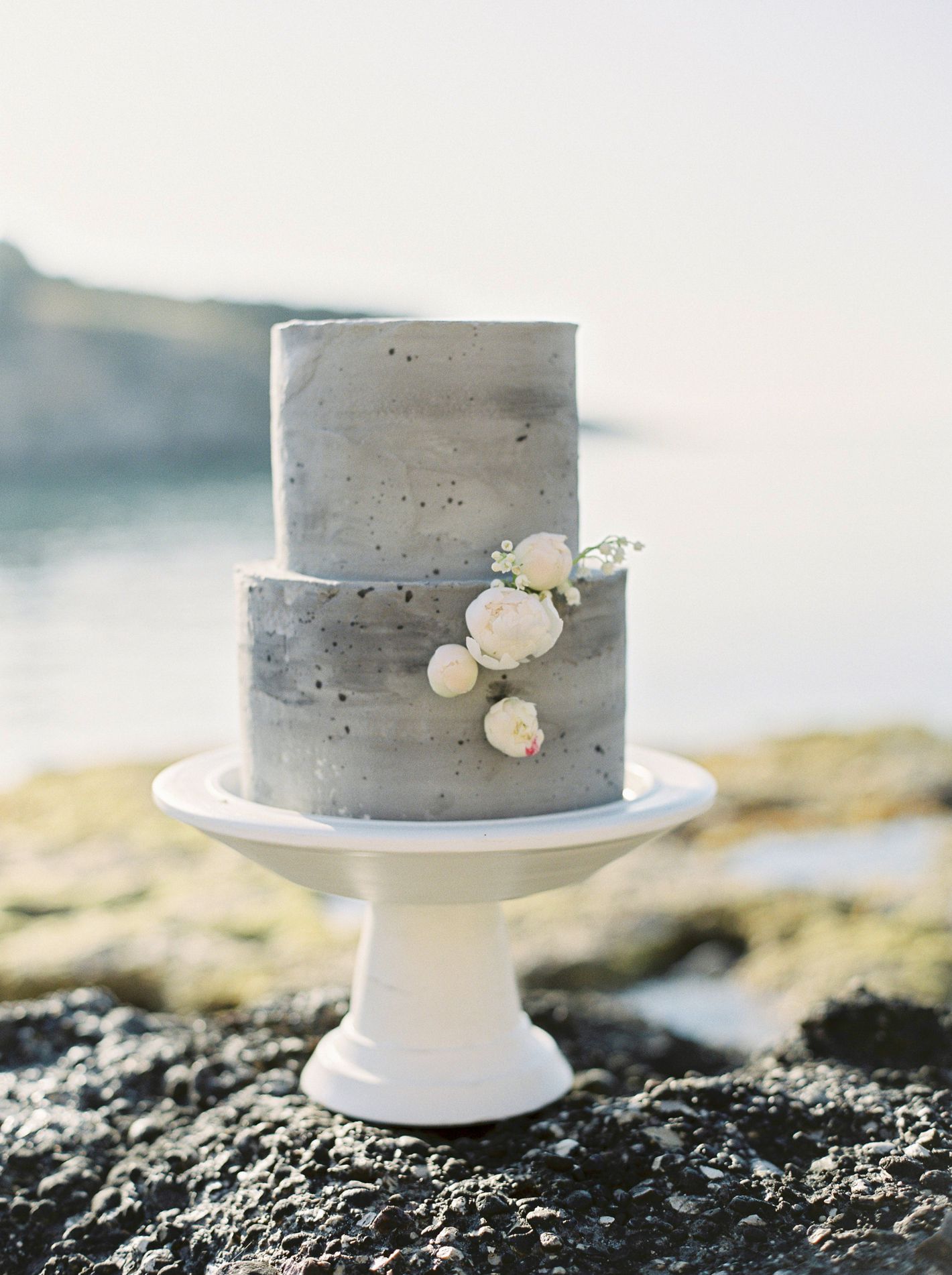 wedding cake at spetses island wedding