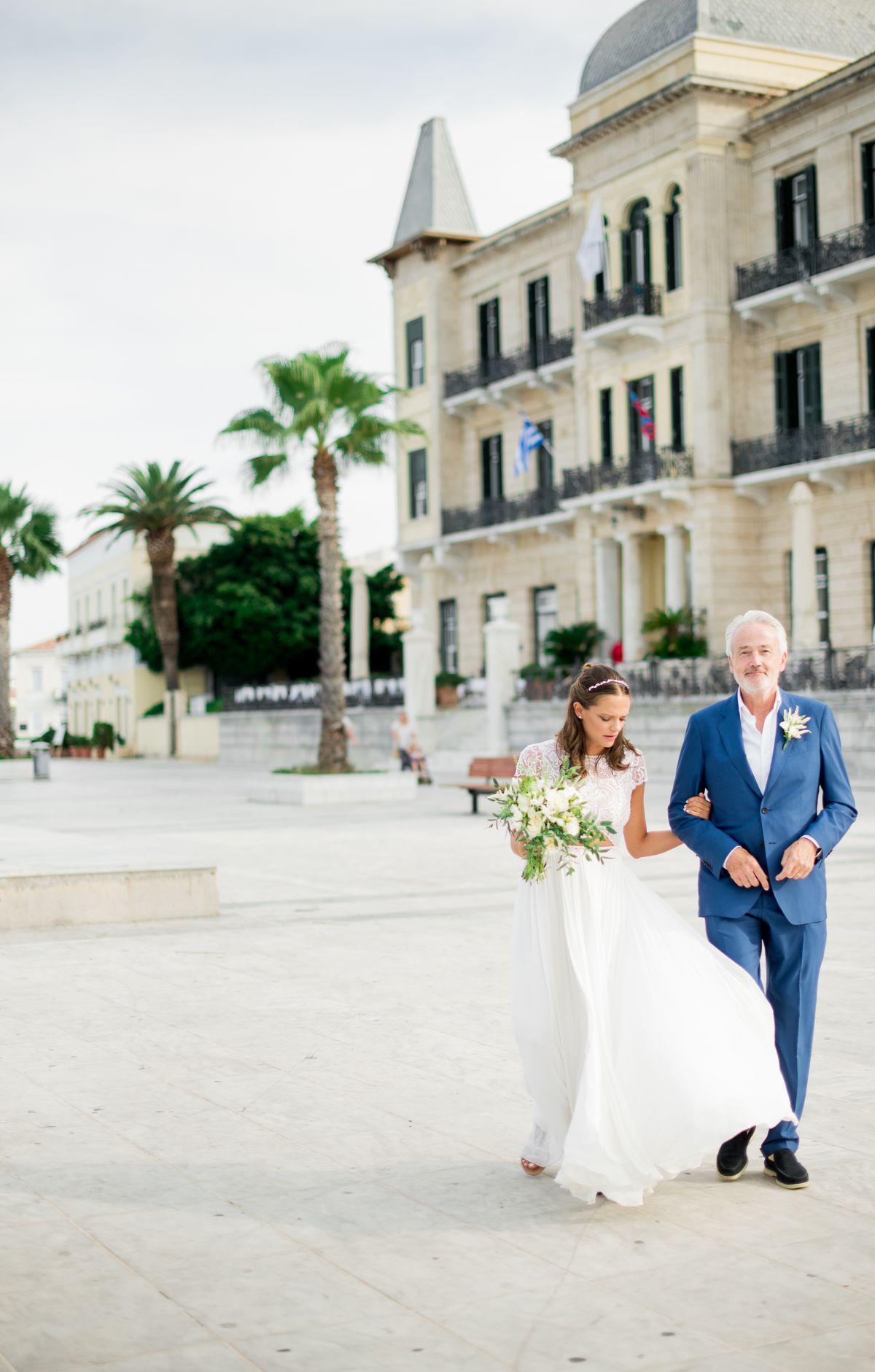 bride and dad at spetses wedding