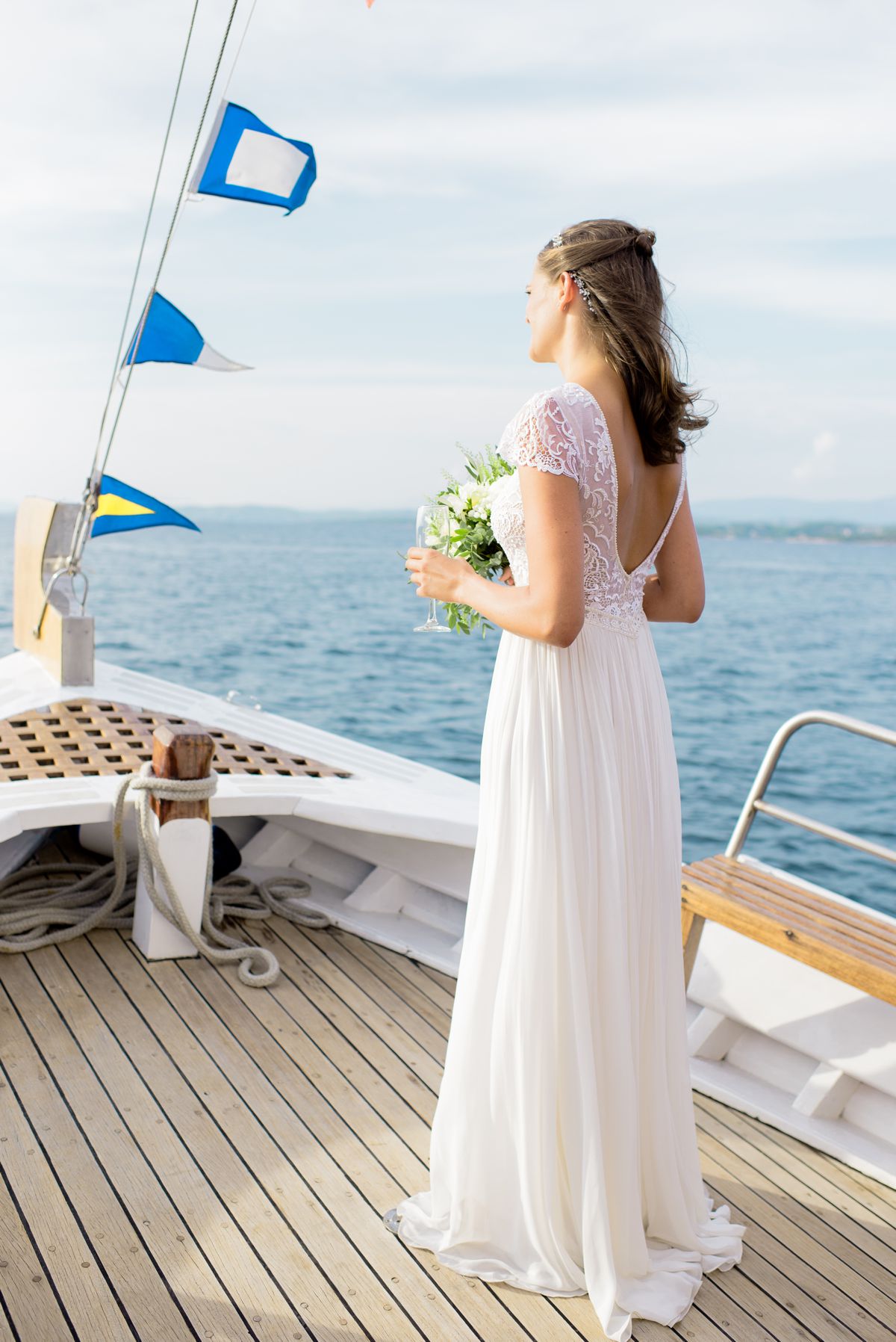 boat ride of bride during spetses wedding