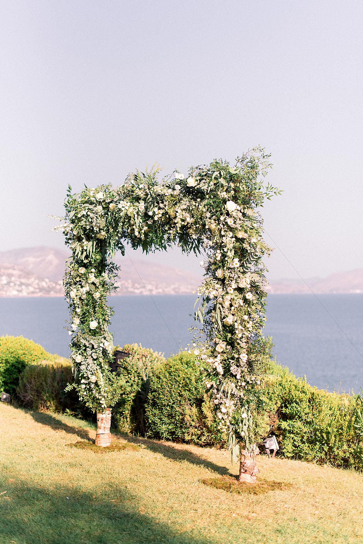 arch of wedding ceremony at Island private house 