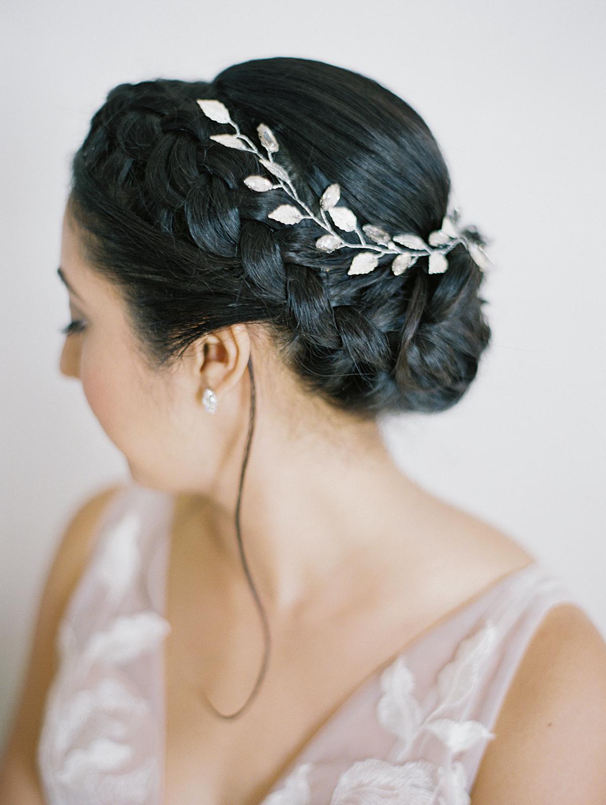 hairstyle and hairpiece of a milos wedding bride