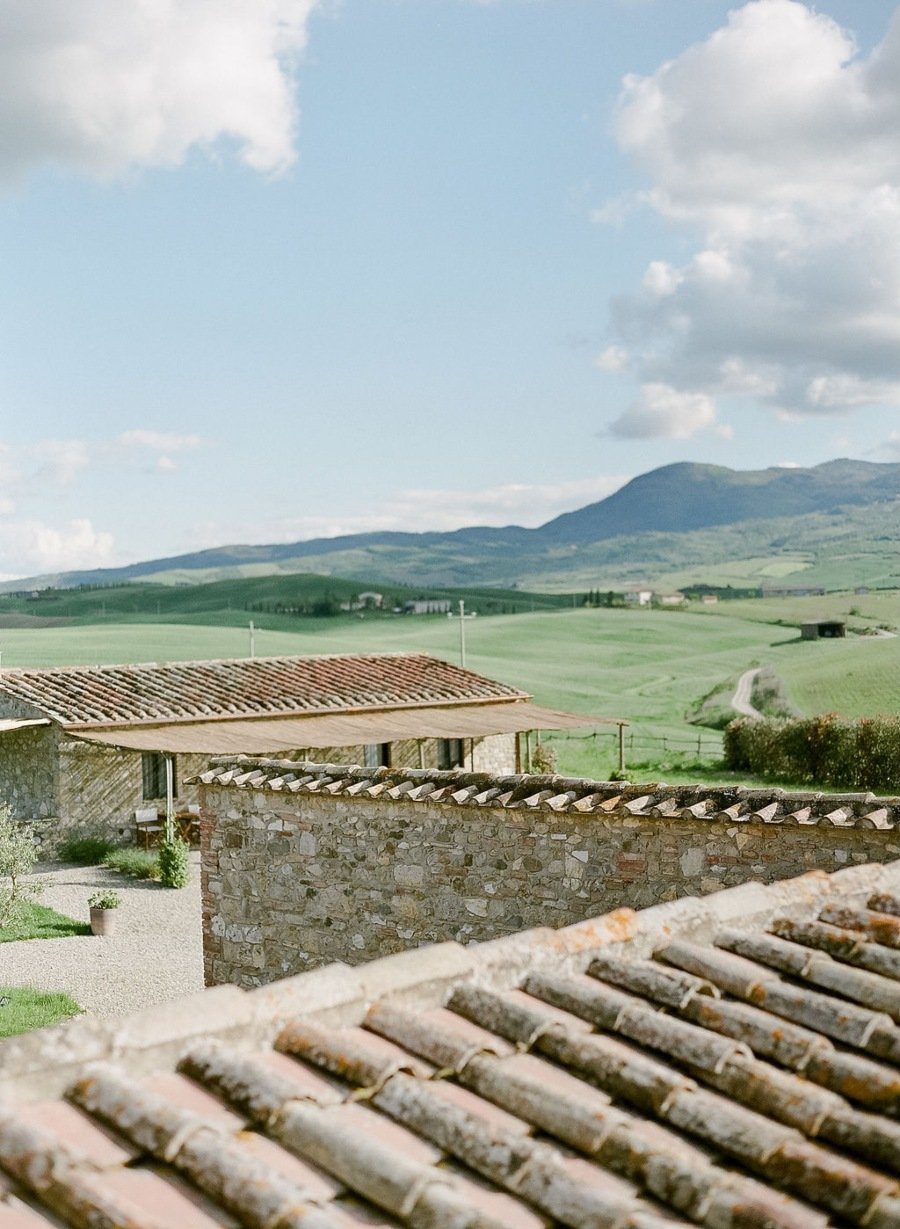 Tuscan landscape by les anagnou tuscany wedding photographers