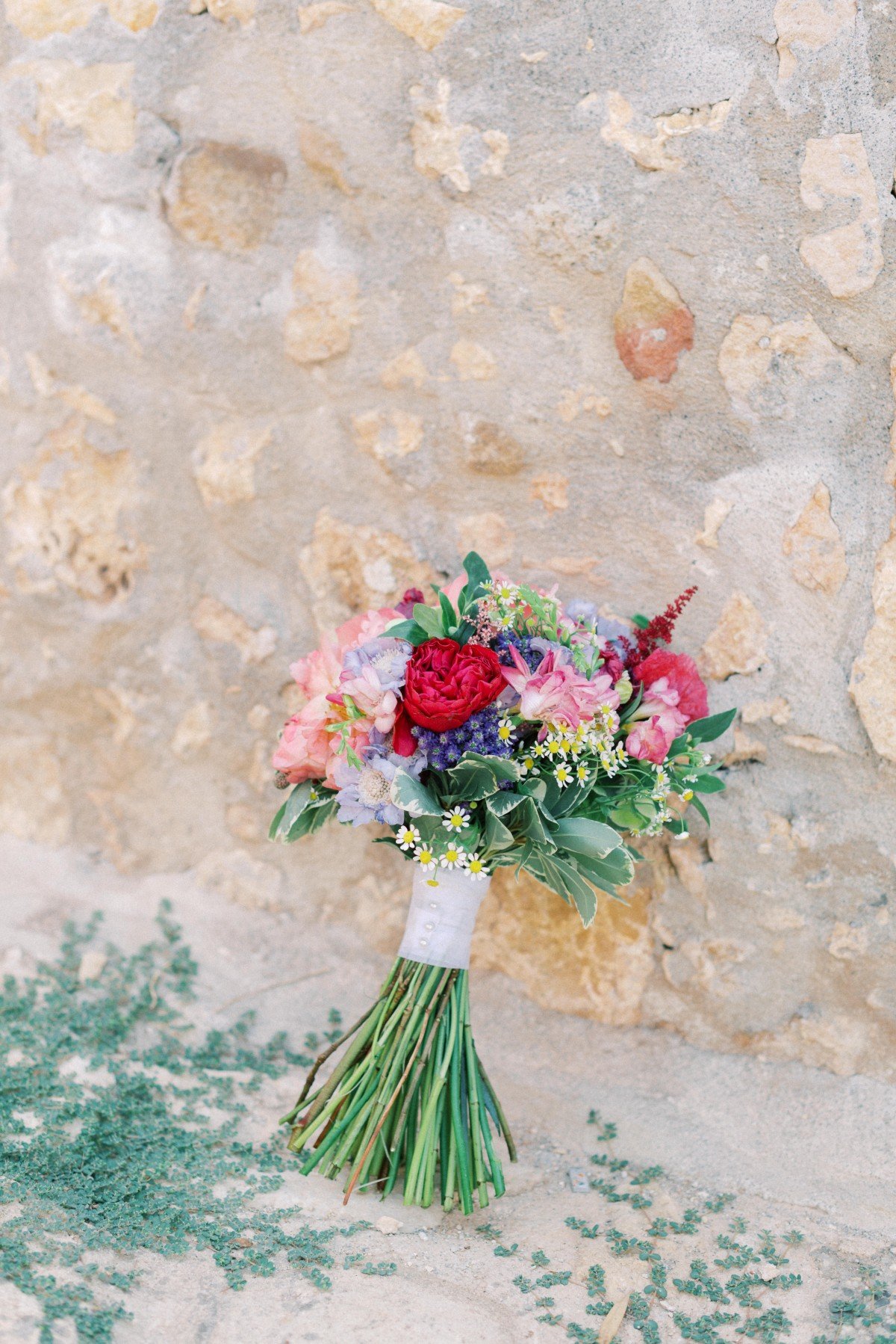 colorful wedding bouquet for a summer wedding in agrecofarms crete