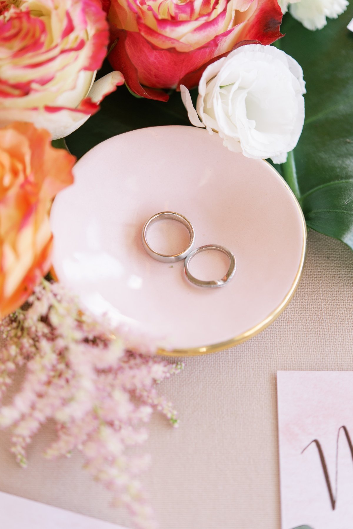 white-gold-wedding-rings