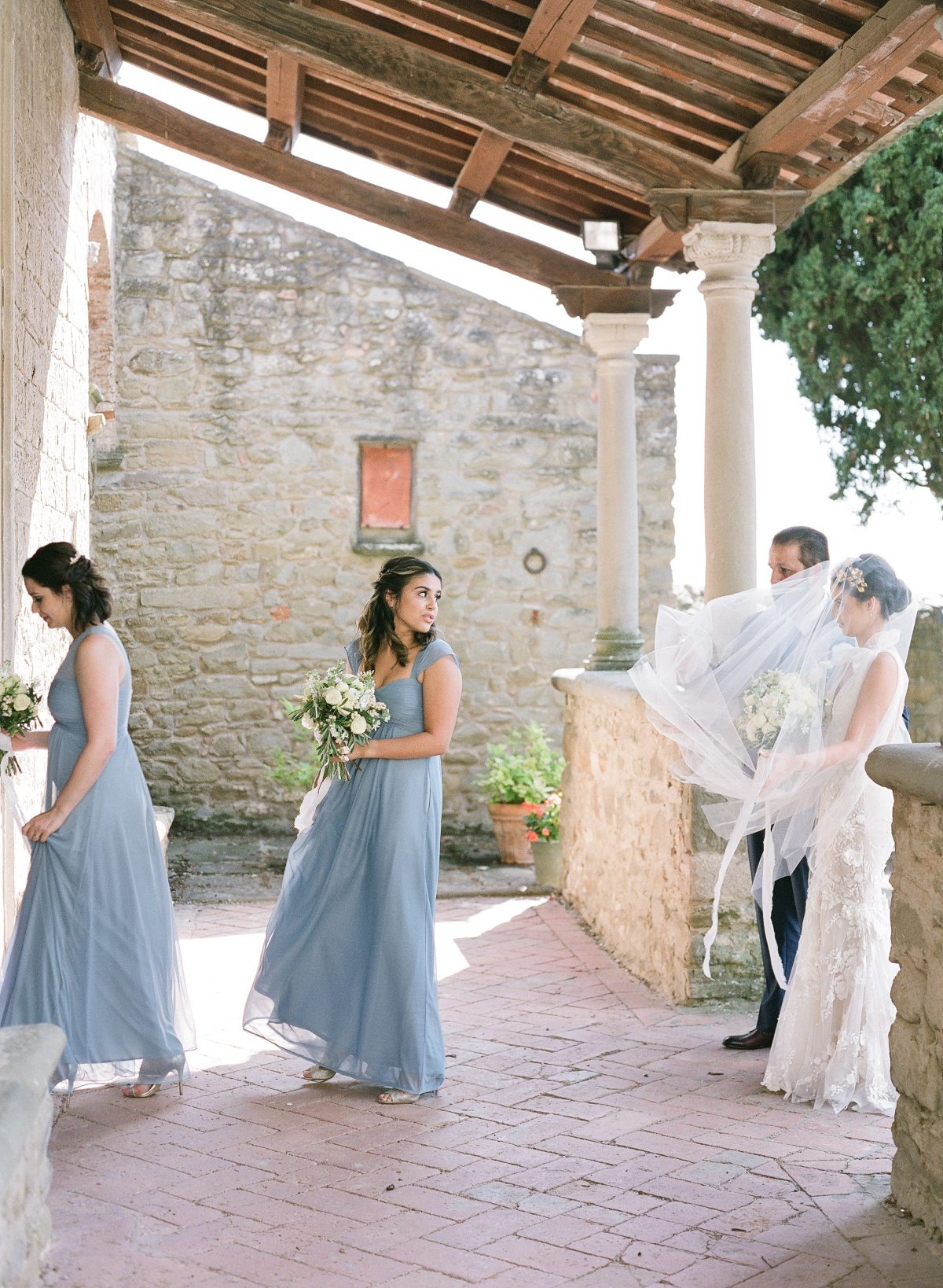 bride ready to walk down the aisle in tuscany