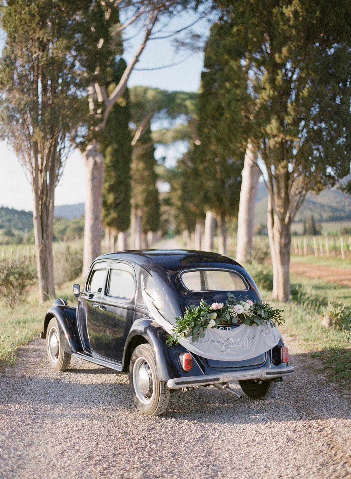 wedding car for a destination wedding in Tuscany